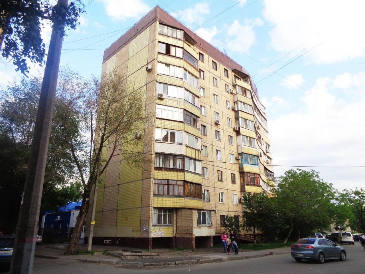 Староярмаркова С Видом На Парк И Реку Kryvyi Rih Exterior photo